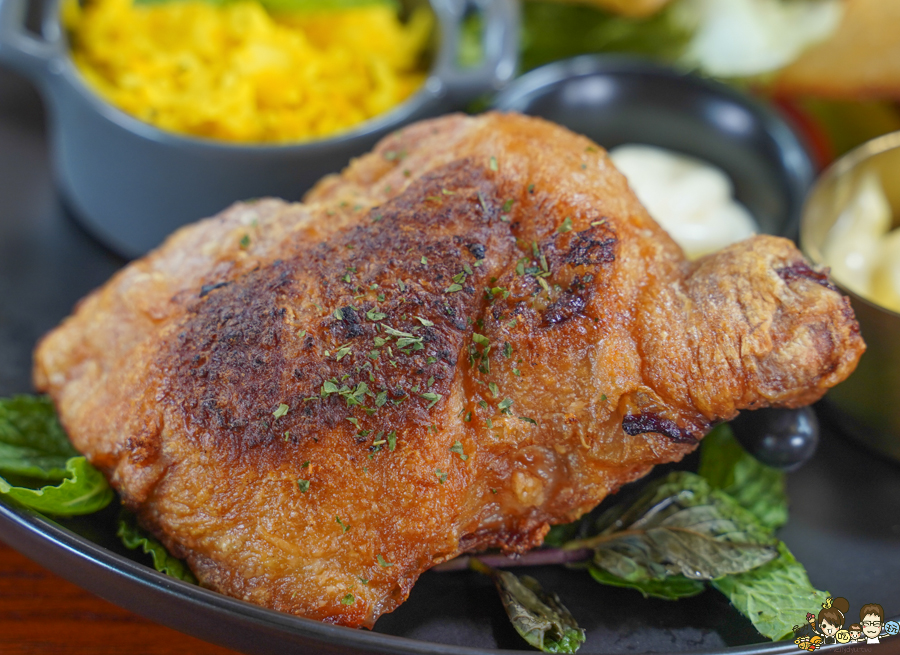 異國料理 咖啡冰沙 左營美食 巨蛋美食 聚餐 聚會 私密 隱藏版 披薩 特製 早午餐 拼盤 晚餐 GAUTENG COFFEE FREEZE.cc