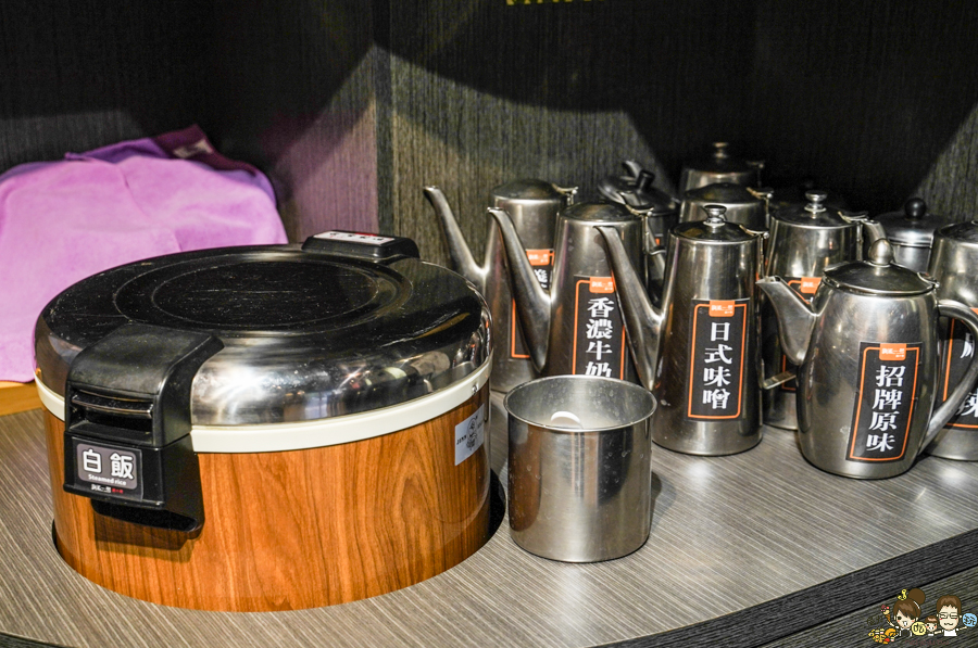 鍋道一號-高雄鳳山店 文山特區 免費涼麵 免費滷肉飯 火鍋 鍋物 包場 商務聚餐 午餐 約會 家庭聚餐 火鍋推薦 鍋物 鑄鐵鍋 個人鴛鴦鍋
