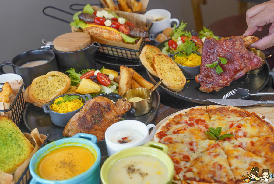 異國料理 咖啡冰沙 左營美食 巨蛋美食 聚餐 聚會 私密 隱藏版 披薩 特製 早午餐 拼盤 晚餐 GAUTENG COFFEE FREEZE.cc