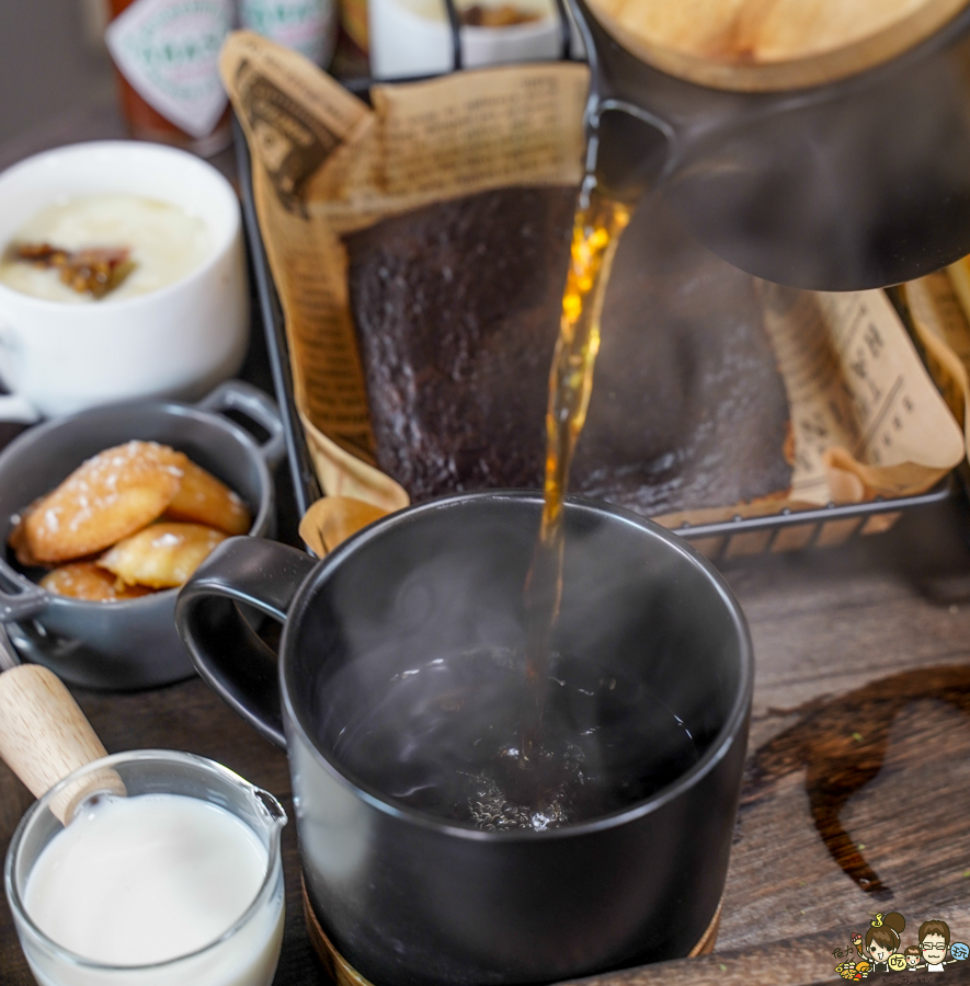 異國料理 咖啡冰沙 左營美食 巨蛋美食 聚餐 聚會 私密 隱藏版 披薩 特製 早午餐 拼盤 晚餐 GAUTENG COFFEE FREEZE.cc
