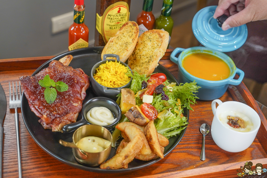 異國料理 咖啡冰沙 左營美食 巨蛋美食 聚餐 聚會 私密 隱藏版 披薩 特製 早午餐 拼盤 晚餐 GAUTENG COFFEE FREEZE.cc