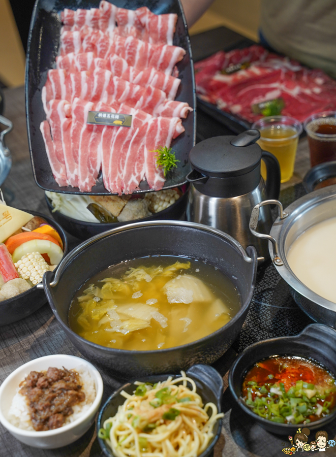 鍋道一號-高雄鳳山店 文山特區 免費涼麵 免費滷肉飯 火鍋 鍋物 包場 商務聚餐 午餐 約會 家庭聚餐 火鍋推薦 鍋物 鑄鐵鍋 個人鴛鴦鍋