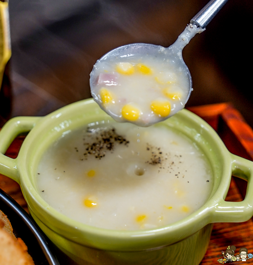 異國料理 咖啡冰沙 左營美食 巨蛋美食 聚餐 聚會 私密 隱藏版 披薩 特製 早午餐 拼盤 晚餐 GAUTENG COFFEE FREEZE.cc