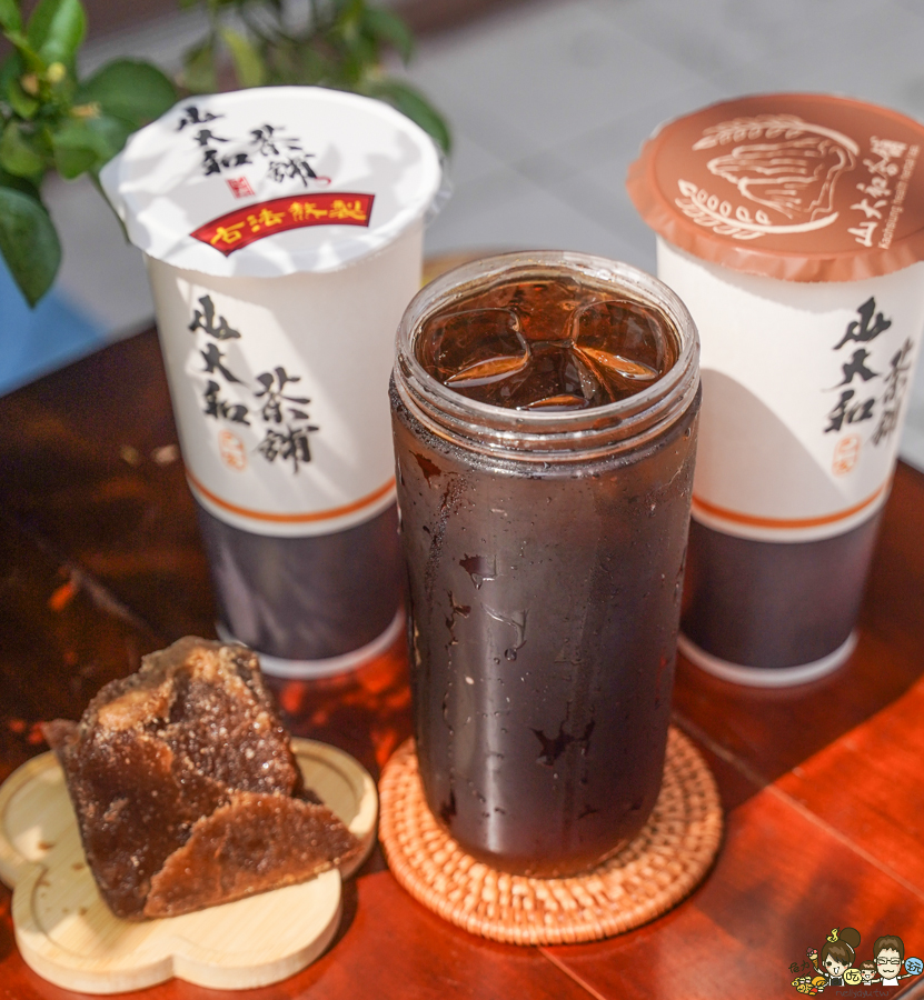 高雄茶飲 高雄飲料 高雄奶茶 青草茶 冬瓜茶 洛神 薏仁 杏仁 古早味 懷舊 涼水 呷涼水 透心涼 罐裝