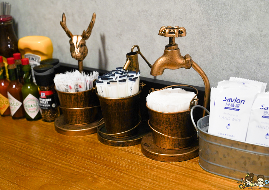 異國料理 咖啡冰沙 左營美食 巨蛋美食 聚餐 聚會 私密 隱藏版 披薩 特製 早午餐 拼盤 晚餐 GAUTENG COFFEE FREEZE.cc