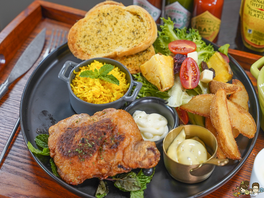 異國料理 咖啡冰沙 左營美食 巨蛋美食 聚餐 聚會 私密 隱藏版 披薩 特製 早午餐 拼盤 晚餐 GAUTENG COFFEE FREEZE.cc