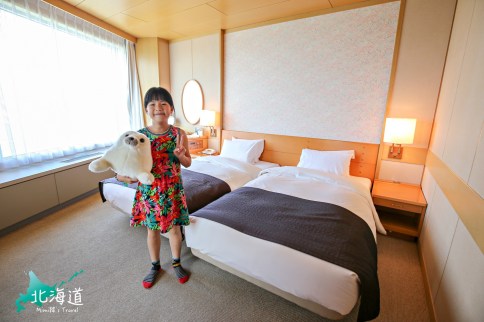 【北海道】新富良野王子大飯店：必訪精靈露台、紫彩の湯溫泉，設施多元超齊全。