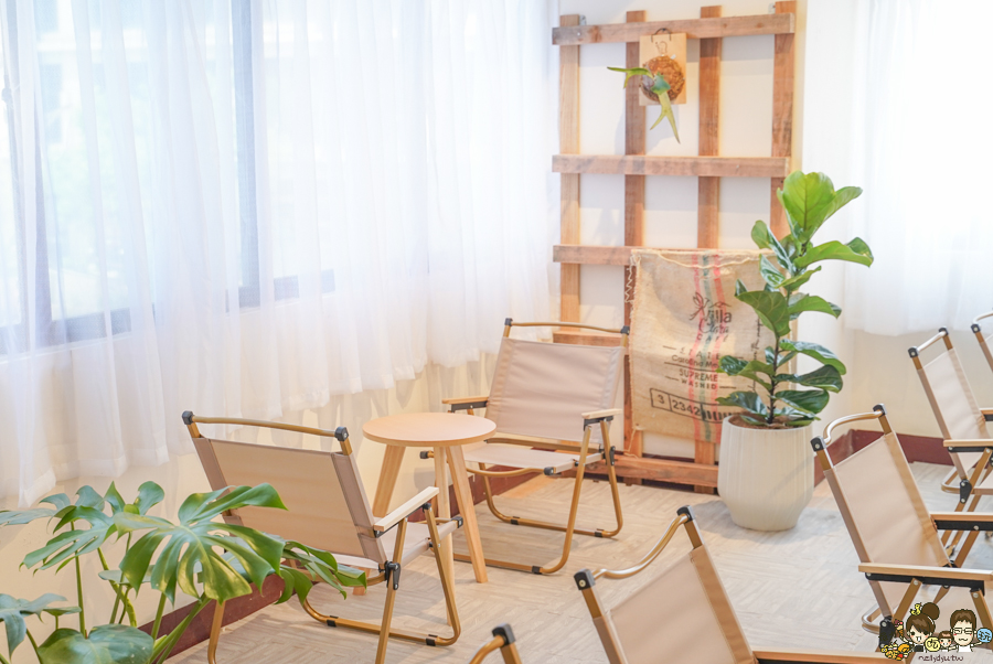 依賴咖啡 三民咖啡 咖啡館 文山特區 推薦咖啡 甜點 手工甜點 單品咖啡 網美咖啡店 文青 包場 場地租借