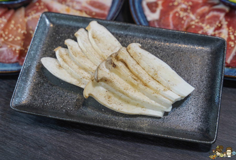 花燒肉 高雄燒肉 個人燒肉 單人燒肉 燒肉套餐 聚餐 聚會 包廂 駐唱 北高雄美食 高雄燒肉推薦