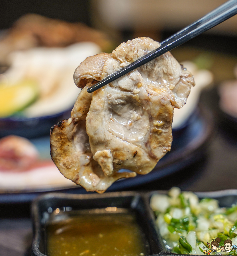 花燒肉 高雄燒肉 個人燒肉 單人燒肉 燒肉套餐 聚餐 聚會 包廂 駐唱 北高雄美食 高雄燒肉推薦