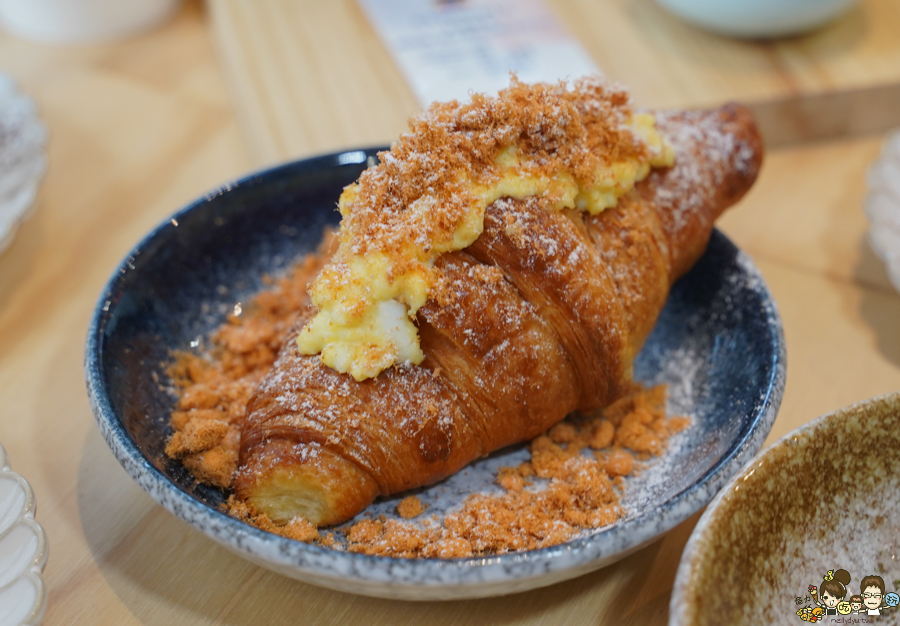 依賴咖啡 三民咖啡 咖啡館 文山特區 推薦咖啡 甜點 手工甜點 單品咖啡 網美咖啡店 文青 包場 場地租借