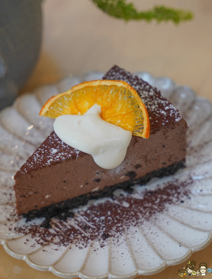 依賴咖啡 三民咖啡 咖啡館 文山特區 推薦咖啡 甜點 手工甜點 單品咖啡 網美咖啡店 文青 包場 場地租借