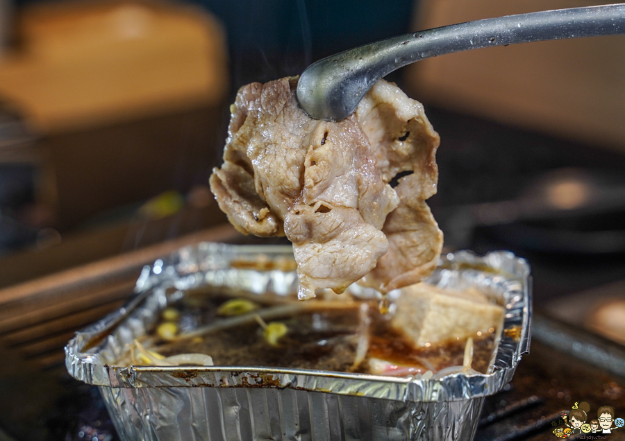 花燒肉 高雄燒肉 個人燒肉 單人燒肉 燒肉套餐 聚餐 聚會 包廂 駐唱 北高雄美食 高雄燒肉推薦