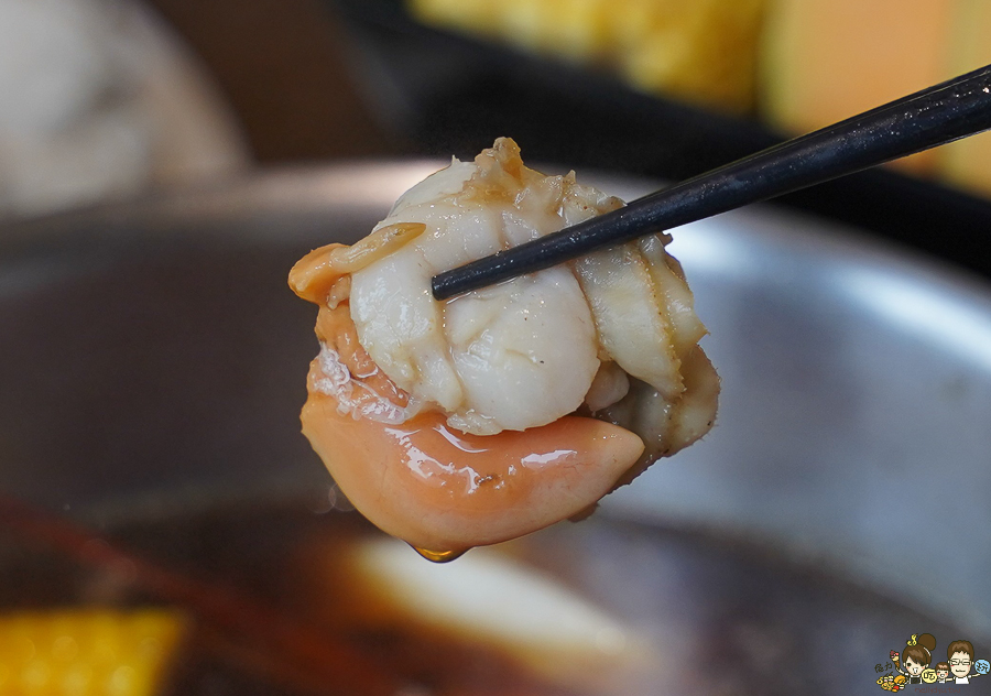 高雄火鍋 火鍋吃到飽 吃到飽 木櫃工廠創意鍋物 聚餐 聚會 多人聚餐 謝師宴 吃到飽 甜點 海鮮 和牛 可朗芙 限定 下午茶