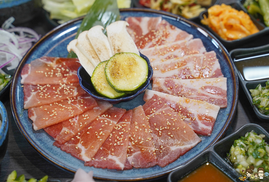 花燒肉 高雄燒肉 個人燒肉 單人燒肉 燒肉套餐 聚餐 聚會 包廂 駐唱 北高雄美食 高雄燒肉推薦