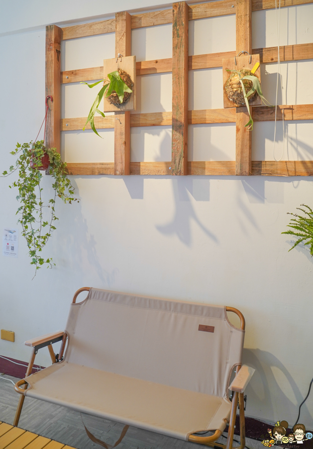 依賴咖啡 三民咖啡 咖啡館 文山特區 推薦咖啡 甜點 手工甜點 單品咖啡 網美咖啡店 文青 包場 場地租借