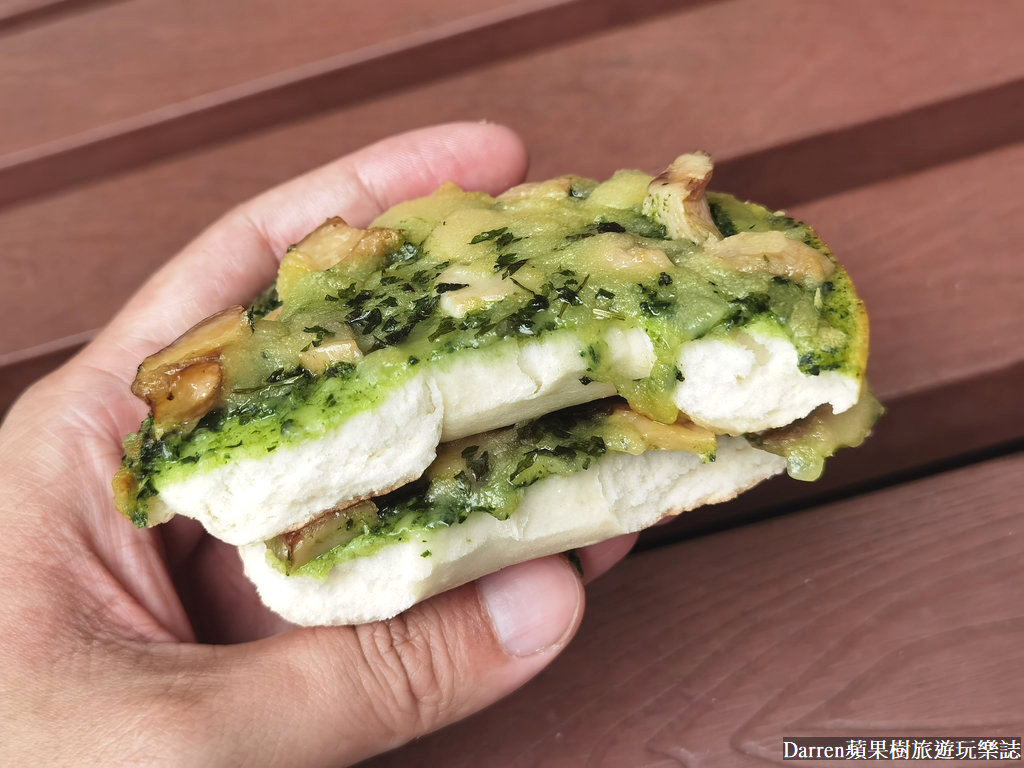 一口馬可貝果披薩,起司貝果7-11價錢,7-11美食推薦,7-11微波食品推薦,7-11食物推薦,7-11微波食品推薦dcard,7-11微波冷凍食品,711貝果,德式辣腸貝果披薩,照燒章魚貝果披薩,青醬菇菇貝果披薩