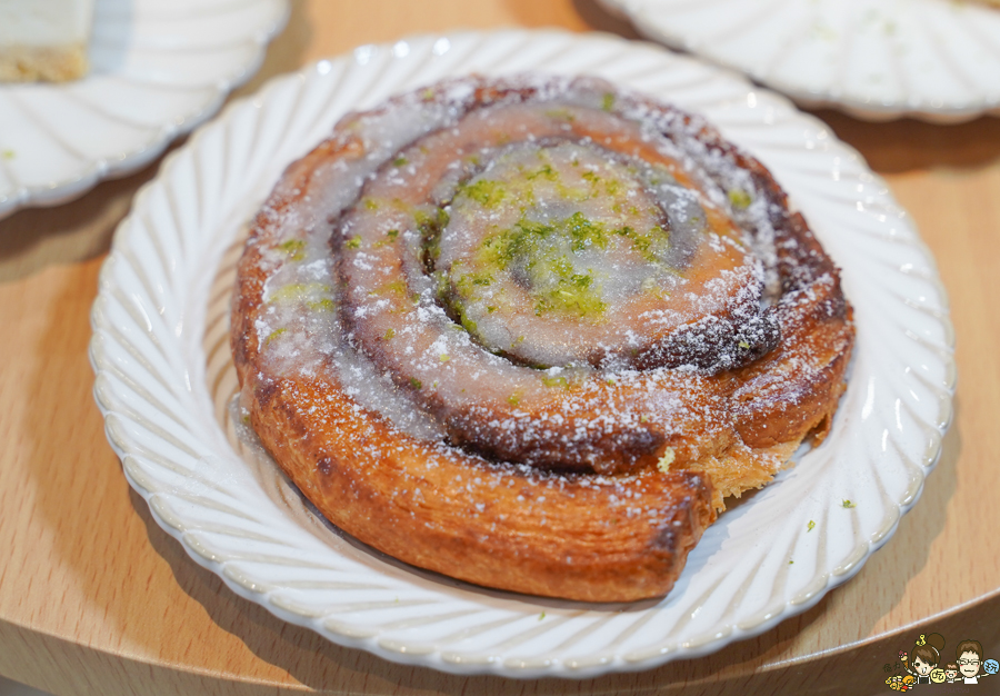 依賴咖啡 三民咖啡 咖啡館 文山特區 推薦咖啡 甜點 手工甜點 單品咖啡 網美咖啡店 文青 包場 場地租借