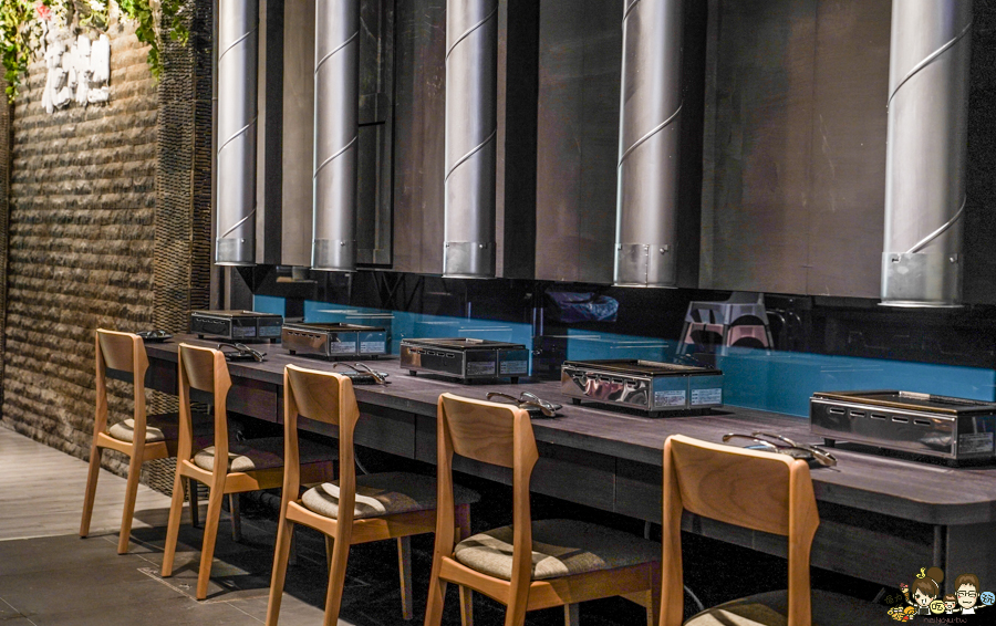 花燒肉 高雄燒肉 個人燒肉 單人燒肉 燒肉套餐 聚餐 聚會 包廂 駐唱 北高雄美食 高雄燒肉推薦