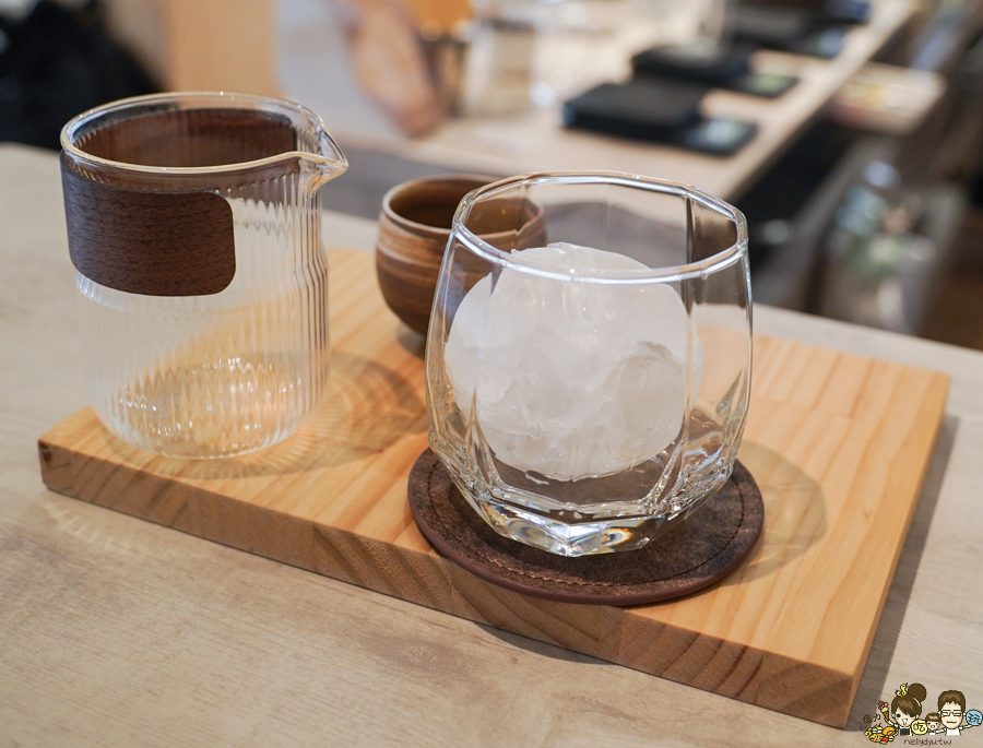 依賴咖啡 三民咖啡 咖啡館 文山特區 推薦咖啡 甜點 手工甜點 單品咖啡 網美咖啡店 文青 包場 場地租借