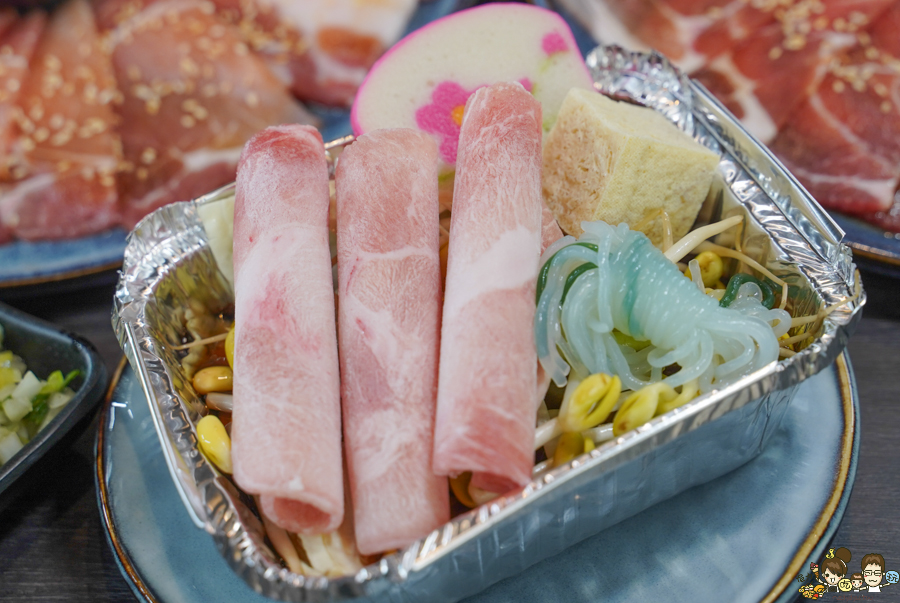 花燒肉 高雄燒肉 個人燒肉 單人燒肉 燒肉套餐 聚餐 聚會 包廂 駐唱 北高雄美食 高雄燒肉推薦