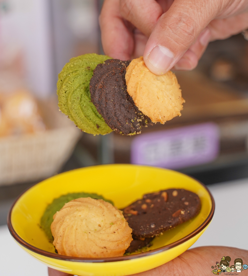 御香彌月油飯 高雄油飯第一品牌 高雄彌月禮盒 高雄彌月蛋糕 彌月推薦 油飯 高雄油飯 油飯禮盒