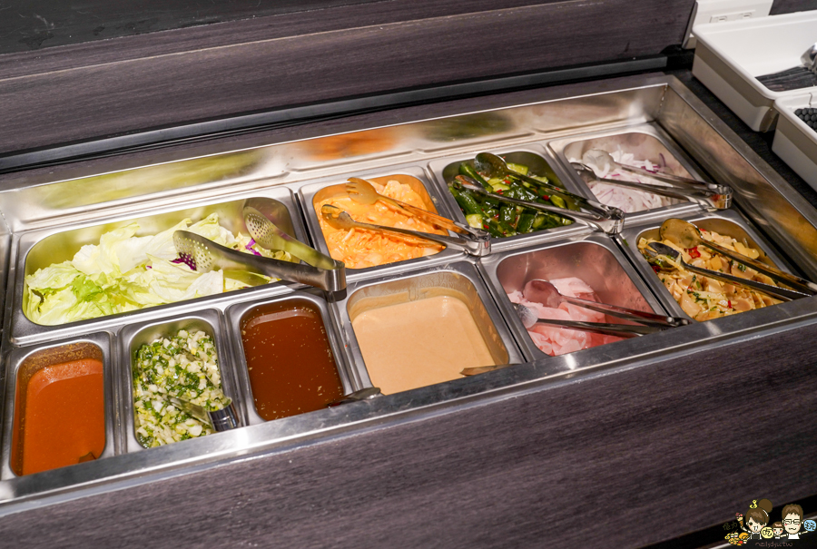 花燒肉 高雄燒肉 個人燒肉 單人燒肉 燒肉套餐 聚餐 聚會 包廂 駐唱 北高雄美食 高雄燒肉推薦