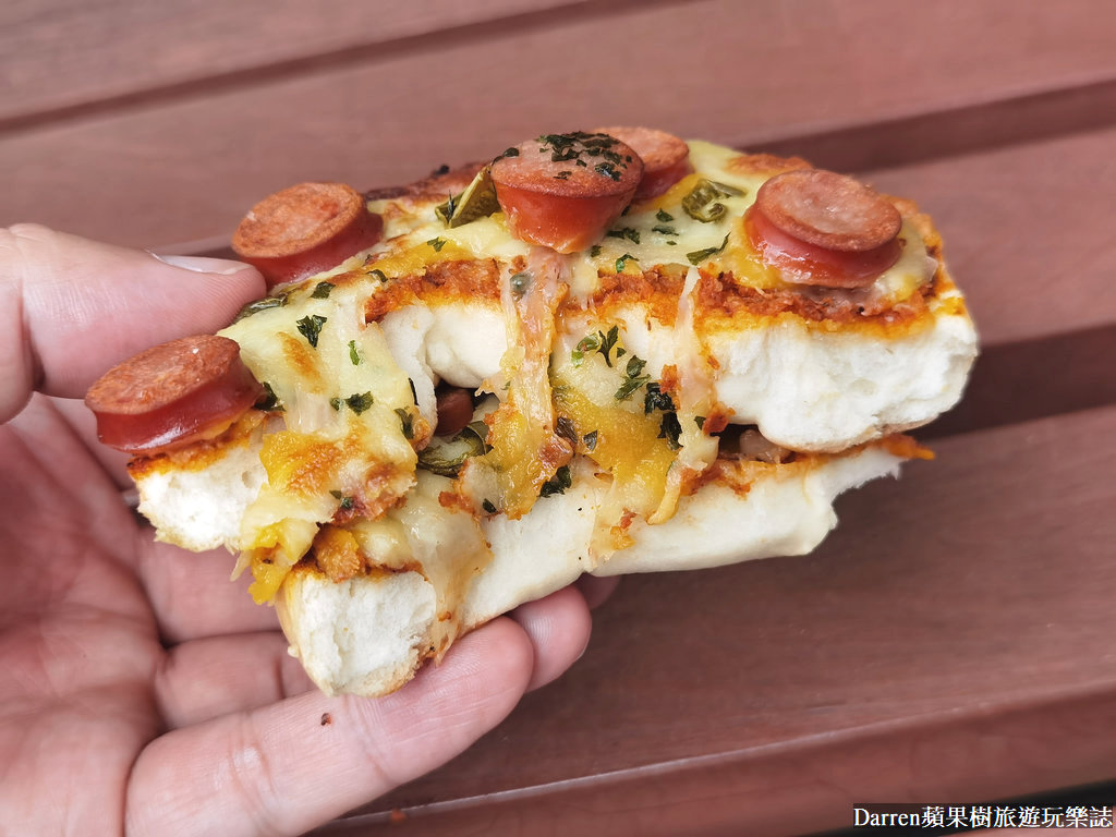 一口馬可貝果披薩,起司貝果7-11價錢,7-11美食推薦,7-11微波食品推薦,7-11食物推薦,7-11微波食品推薦dcard,7-11微波冷凍食品,711貝果,德式辣腸貝果披薩,照燒章魚貝果披薩,青醬菇菇貝果披薩