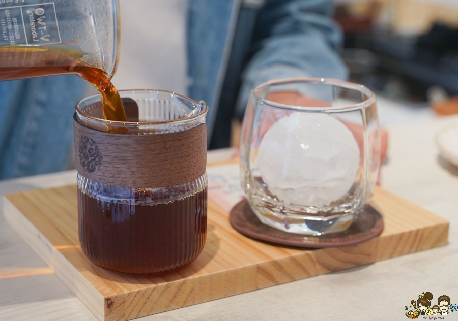 依賴咖啡 三民咖啡 咖啡館 文山特區 推薦咖啡 甜點 手工甜點 單品咖啡 網美咖啡店 文青 包場 場地租借