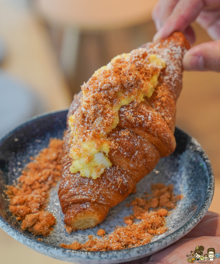 依賴咖啡 三民咖啡 咖啡館 文山特區 推薦咖啡 甜點 手工甜點 單品咖啡 網美咖啡店 文青 包場 場地租借