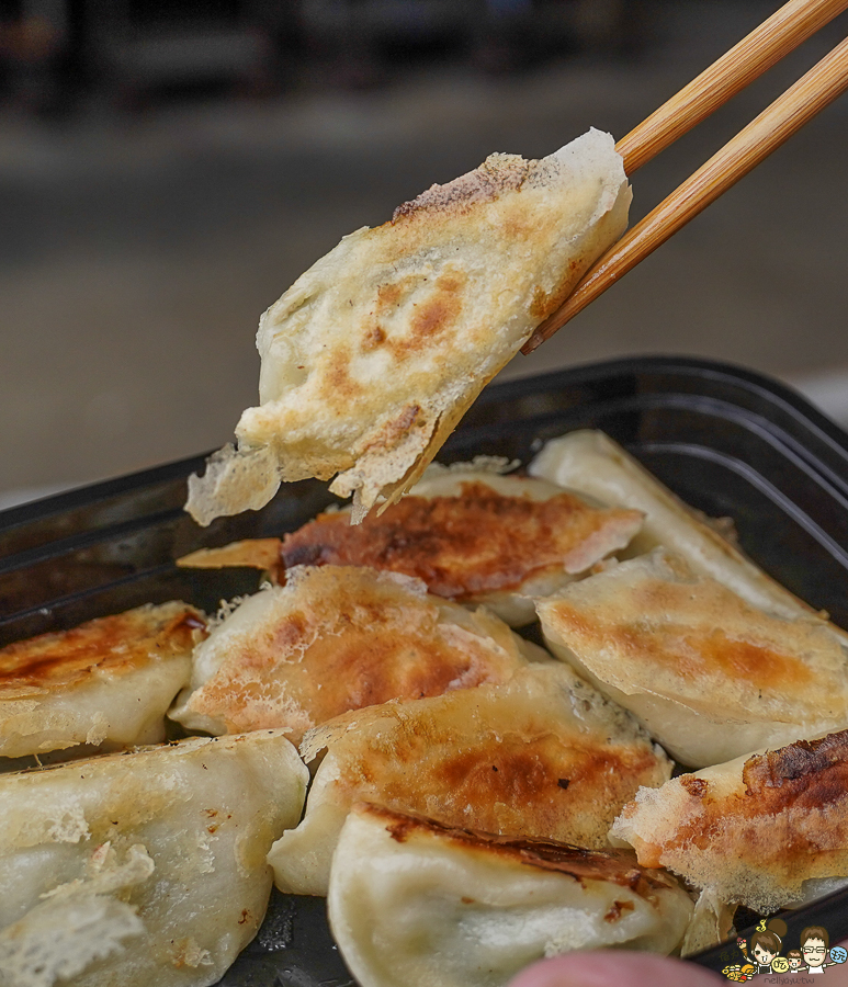 黃又香餃子 日式餃子 岡山黃昏市場 市場美食 市場必吃 岡山美食 餃子 煎餃