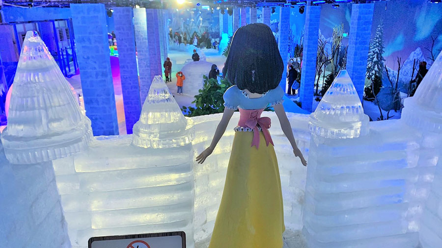 暑假旅遊 親子玩樂 親子 駁二 必玩 降溫 滑雪 白雪 冰雪祭．白色童話 