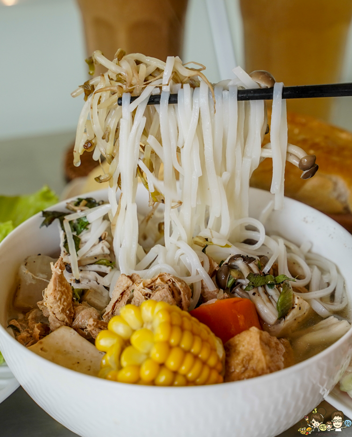 越素蔬食 越南料理 法國麵包 越南河粉 鳳山素食 蔬食 爽口 美味 開胃 輕食 酸辣河粉 越南咖啡 