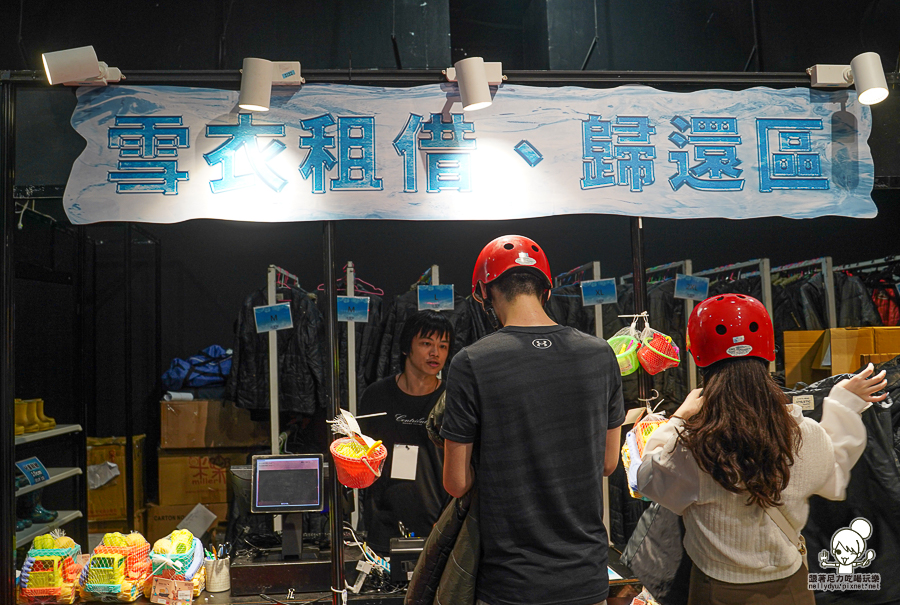 暑假旅遊 親子玩樂 親子 駁二 必玩 降溫 滑雪 白雪 冰雪祭．白色童話 