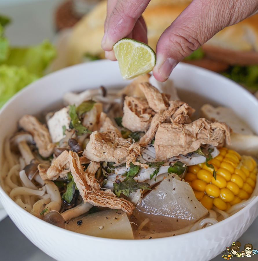越素蔬食 越南料理 法國麵包 越南河粉 鳳山素食 蔬食 爽口 美味 開胃 輕食 酸辣河粉 越南咖啡 