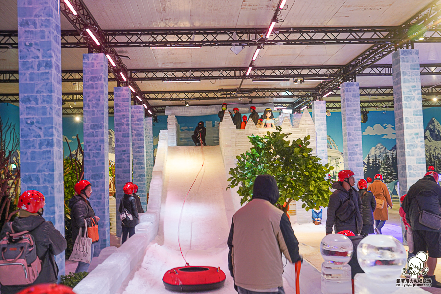 暑假旅遊 親子玩樂 親子 駁二 必玩 降溫 滑雪 白雪 冰雪祭．白色童話 