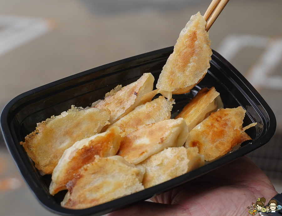 黃又香餃子 日式餃子 岡山黃昏市場 市場美食 市場必吃 岡山美食 餃子 煎餃