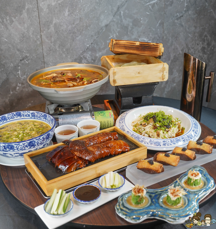 墨川四川樟茶烤鴨 台南川菜推薦 LA時尚川菜 烤鴨 片鴨 脆皮 川味料理 辣味 青花椒 香麻 夠味 聚餐 聚會 包廂 家庭聚餐 親子 