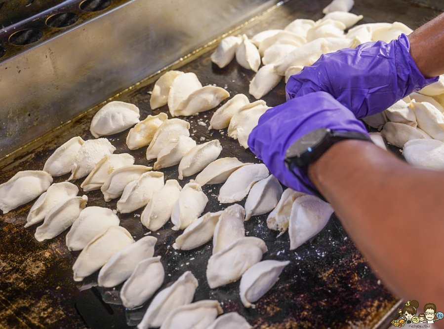 黃又香餃子 日式餃子 岡山黃昏市場 市場美食 市場必吃 岡山美食 餃子 煎餃