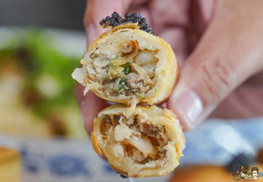 墨川四川樟茶烤鴨 台南川菜推薦 LA時尚川菜 烤鴨 片鴨 脆皮 川味料理 辣味 青花椒 香麻 夠味 聚餐 聚會 包廂 家庭聚餐 親子 