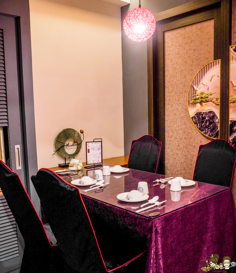 墨川四川樟茶烤鴨 台南川菜推薦 LA時尚川菜 烤鴨 片鴨 脆皮 川味料理 辣味 青花椒 香麻 夠味 聚餐 聚會 包廂 家庭聚餐 親子 