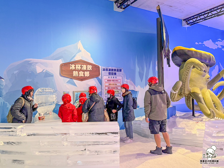 暑假旅遊 親子玩樂 親子 駁二 必玩 降溫 滑雪 白雪 冰雪祭．白色童話 