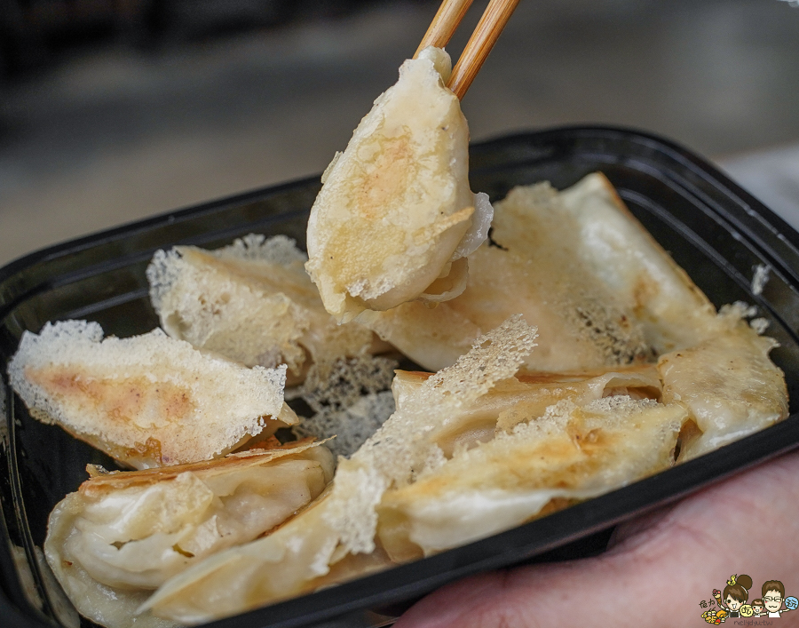 黃又香餃子 日式餃子 岡山黃昏市場 市場美食 市場必吃 岡山美食 餃子 煎餃