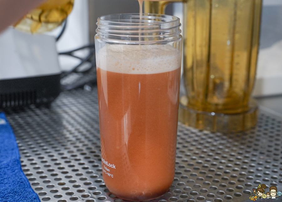 十口茶 高雄 高雄飲料 金萱 紅茶 手搖茶飲 高雄手搖 飲料 無糖 好喝 蜂蜜 新店 奶茶 珍奶