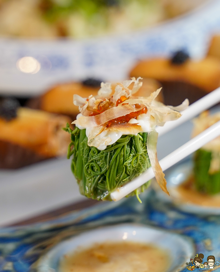 墨川四川樟茶烤鴨 台南川菜推薦 LA時尚川菜 烤鴨 片鴨 脆皮 川味料理 辣味 青花椒 香麻 夠味 聚餐 聚會 包廂 家庭聚餐 親子 