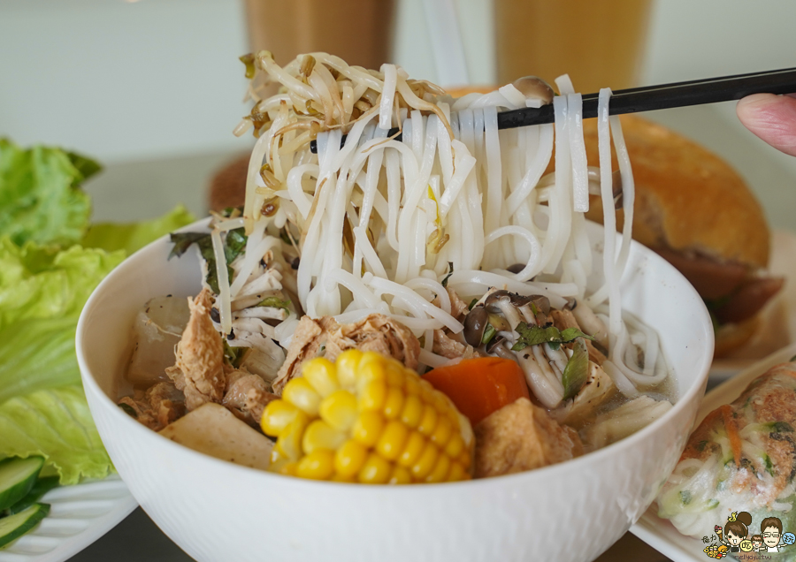 越素蔬食 越南料理 法國麵包 越南河粉 鳳山素食 蔬食 爽口 美味 開胃 輕食 酸辣河粉 越南咖啡 