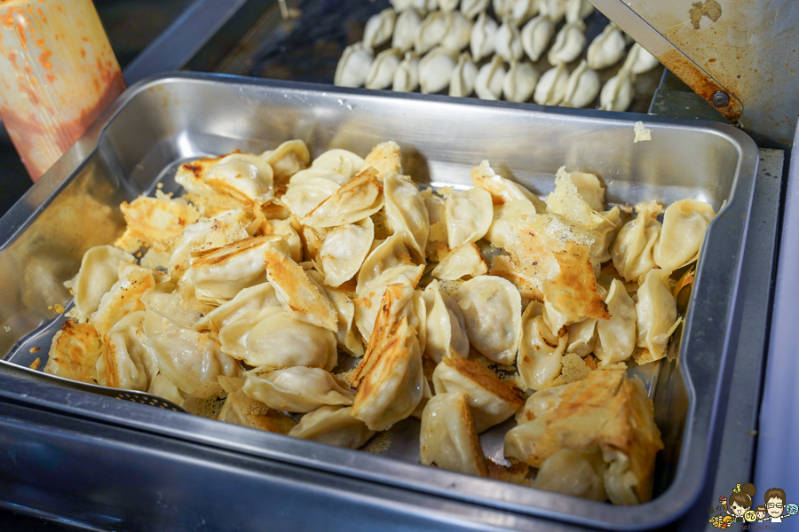 黃又香餃子 日式餃子 岡山黃昏市場 市場美食 市場必吃 岡山美食 餃子 煎餃