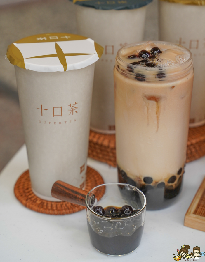 十口茶 高雄 高雄飲料 金萱 紅茶 手搖茶飲 高雄手搖 飲料 無糖 好喝 蜂蜜 新店 奶茶 珍奶