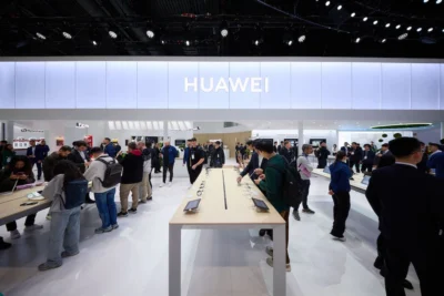華為實現跨越式發展 多款高階時尚科技新品亮相MWC 2024