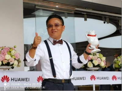 華為品牌體驗服務店挺進高雄 落腳新堀江商圈